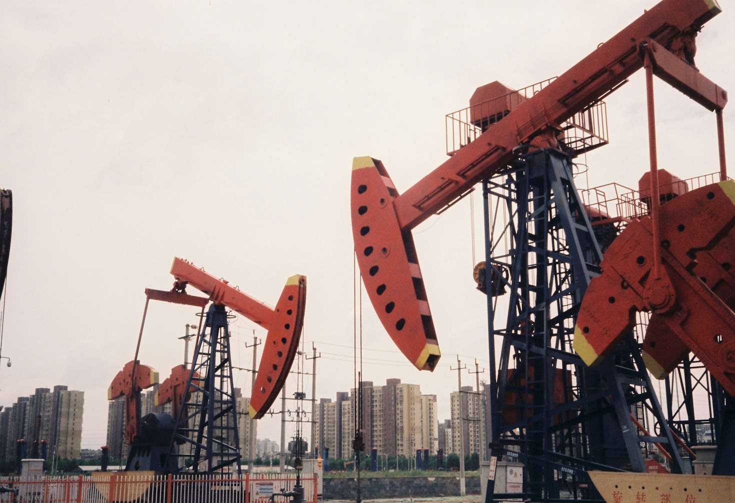 How Oil Trading Impacts Global Markets
